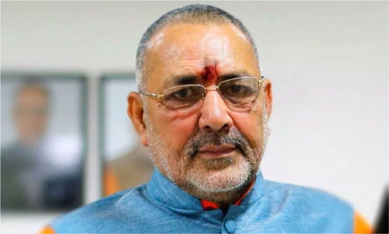 नीतीश कुमार के इशारे पर गिरिराज को घर बैठाने की तैयारी में भाजपा