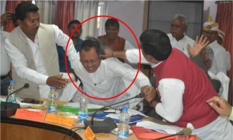 ‘इतना तो मजनू भी नहीं पिटा था लैला के प्यार में, जितना विधायक जी पिट गए अपनी सरकार में’