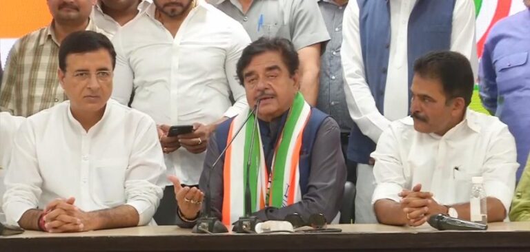 बीजेपी के ‘शत्रु’ बने कांग्रेस के ‘मित्र’, पटना साहिब से लड़ेंगे चुनाव!