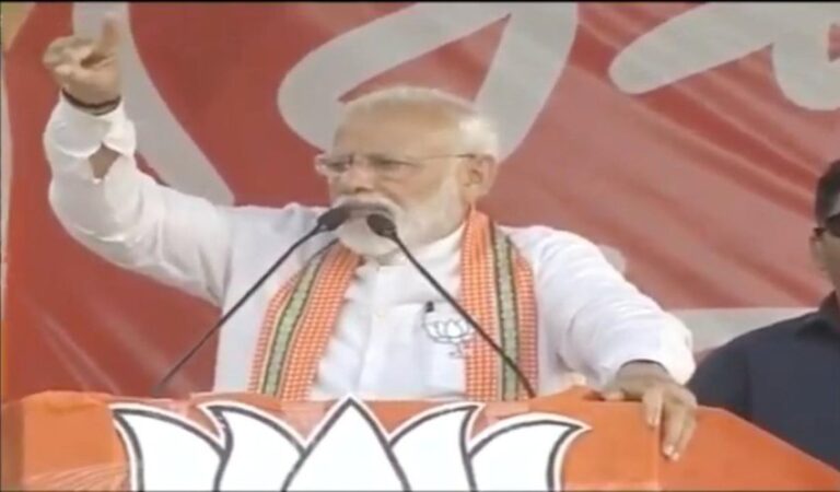 पीएम मोदी का ममता बनर्जी पर बड़ा हमला, कहा – 40 टीएमसी विधायक संपर्क में