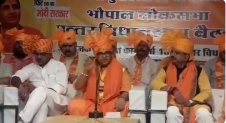 26/11 के शहीद हेमंत करकरे को लेकर साध्वी प्रज्ञा ने दिया ये विवादित बयान