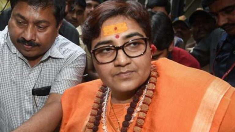 साध्वी प्रज्ञा को चुनाव आयोग का नोटिस, अब बाबरी विध्वंस को लेकर बिगड़े बोल