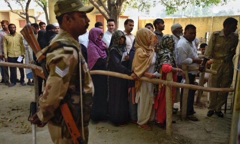 लोकसभा चुनाव: दूसरे चरण में 13 राज्यों की 97 सीटों पर मतदान शुरू