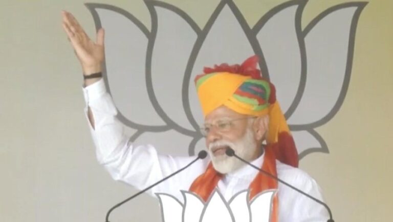 राजस्थान में गरजे पीएम मोदी, सर्जिकल स्ट्राइक पर कांग्रेस को घेरा