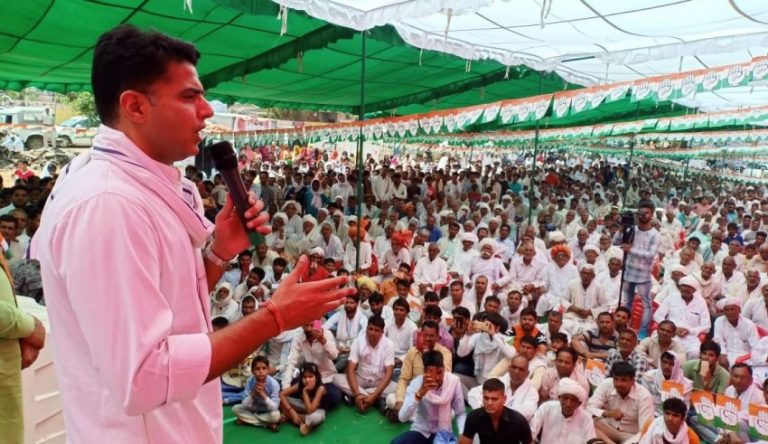 कांग्रेस के सूपड़ा साफ से पायलट और गहलोत के नाम दर्ज हुआ अनचाहा रिकॉर्ड