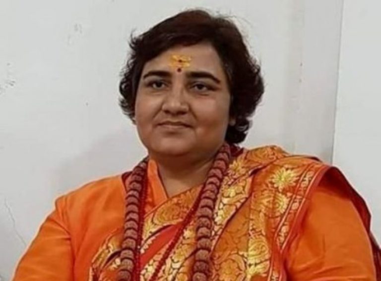 सदन में साध्वी के शपथ ग्रहण के दौरान हंगामा, विपक्षी सांसदों ने किया विरोध