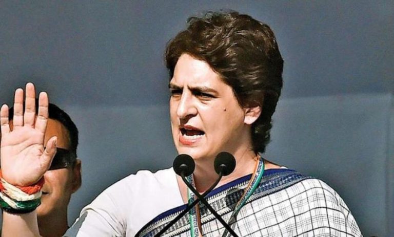 प्रियंका गांधी ने क्रिकेट मैच से समझाया अर्थव्यवस्था का गणित
