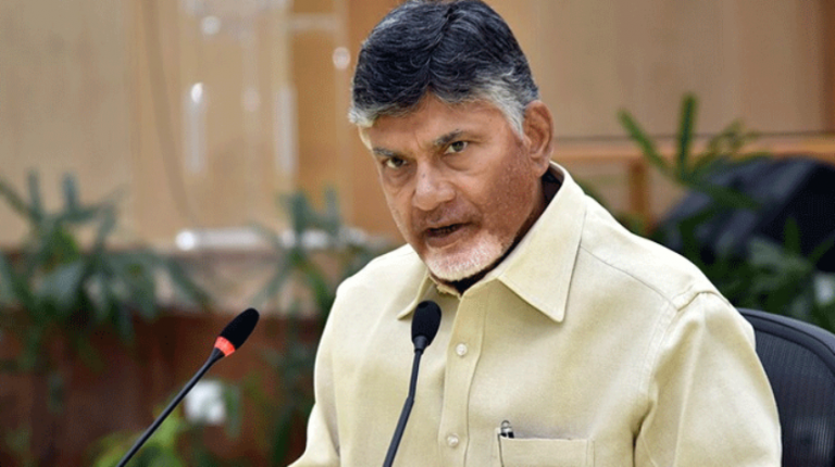 ‘चंद्रबाबू नायडू न घर के रहे, न घाट के’