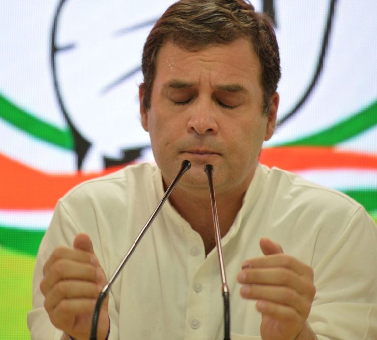 कभी सियासत की सिरमौर रही कांग्रेस पार्टी का अस्तित्व आज खतरे में है