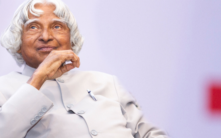 एपीजे अब्दुल कलाम विशेष: एक ऐसा कर्मवीर जो मरते दम तक देश के लिए काम करता रहा