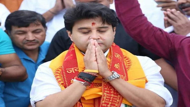 मध्यप्रदेश में भाजपा के सहयोग से ज्योतिरादित्य सिंधिया बन सकते हैं मुख्यमंत्री!