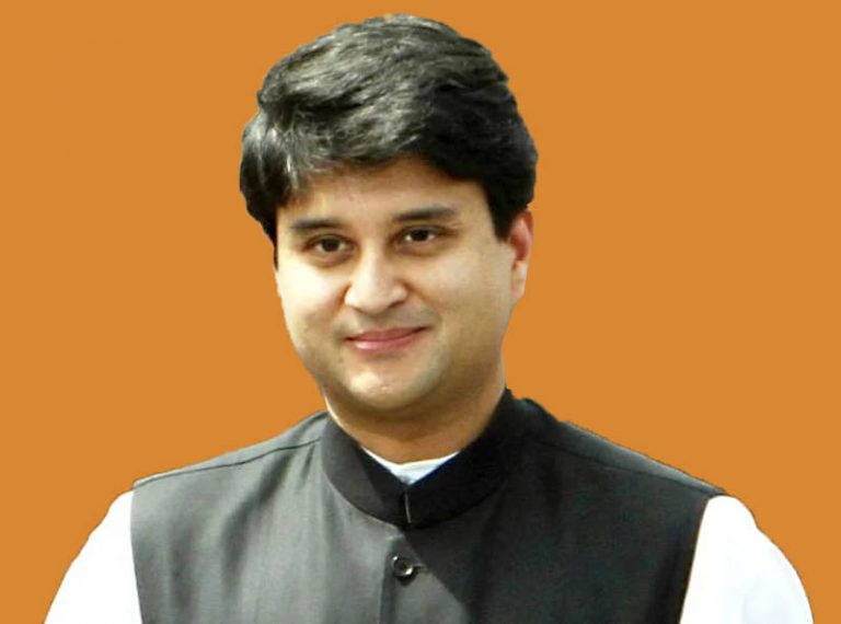 ज्योतिरादित्य बनेंगे मुख्यमंत्री! पिता की भूल सुधारेंगे सिंधिया?