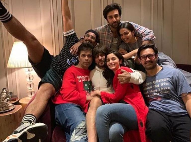 खेमों में बंटा है बॉलीवुड जानिए कौन सा कैम्प है पॉवरफुल