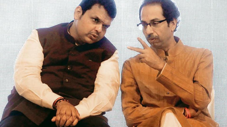 ‘तेल लगाए पहलवान बन अखाड़े में कूदे थे सीएम पर बूढ़े शरद पवार ने दिया पटक’