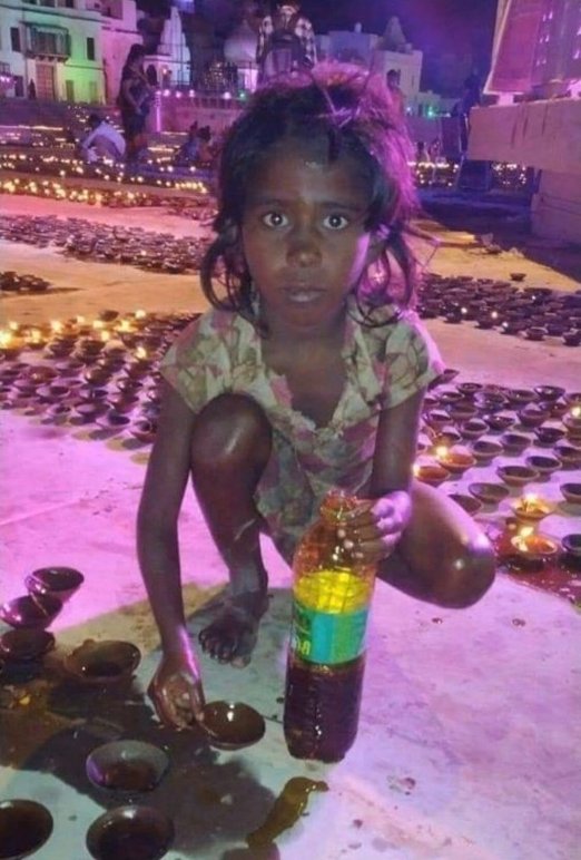 ‘इस कुंठा का क्या करें जो अयोध्या के दीपों से ही भड़कती हो’