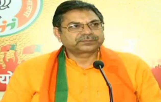 Satish Poonia on Social Media