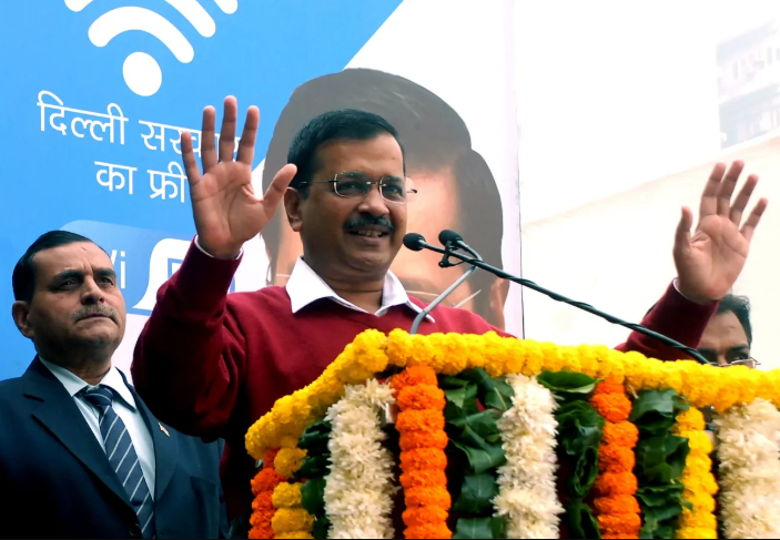 दिल्ली में टूटेगा केजरीवाल का तिलिस्म या फिरेगी विपक्ष पर फिर से झाडू