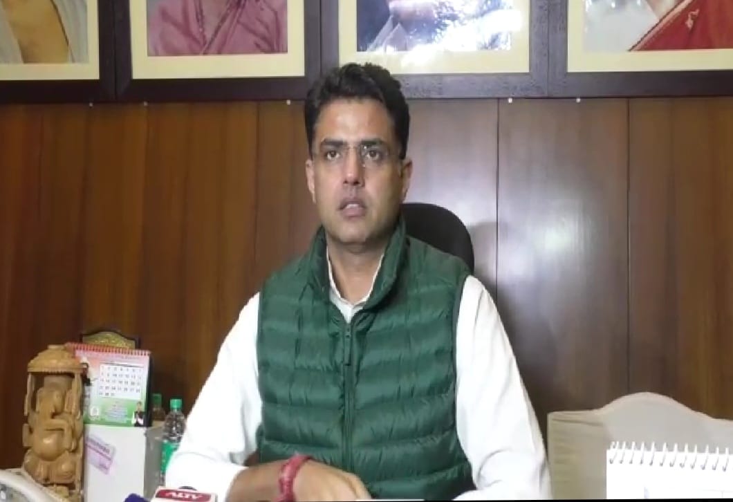 Pilot's advice to Gehlot