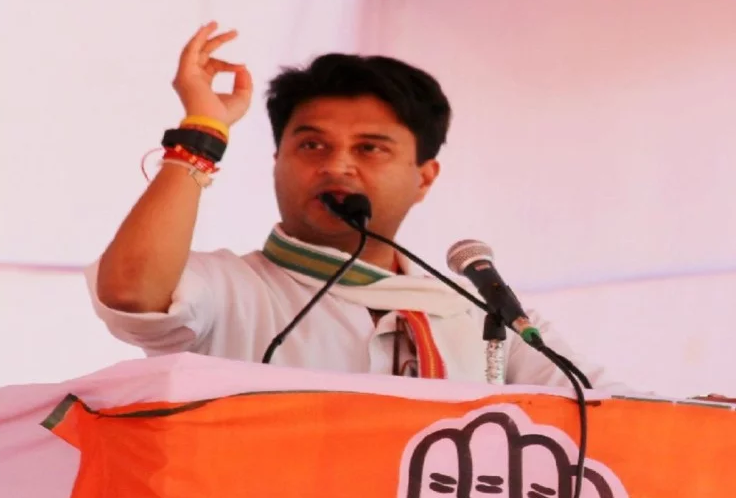 सिंधिया ने बोला केंद्र सरकार पर धावा, कहा- अच्छे दिन अब हो गए कच्चे