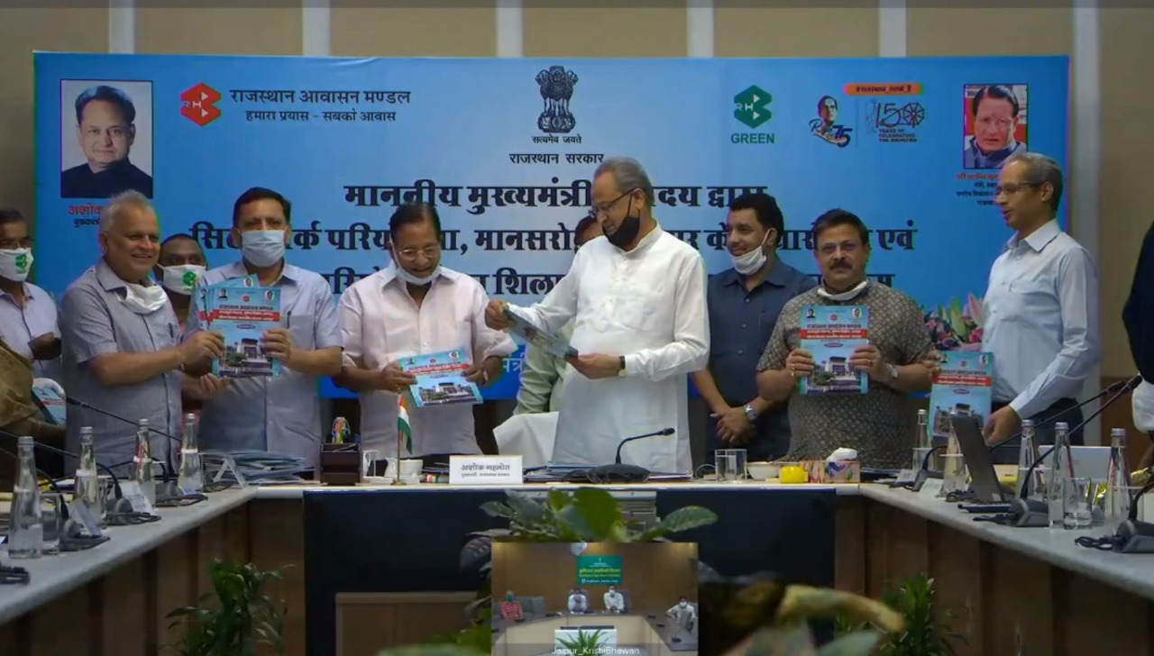 सीएम गहलोत ने की पवन अरोड़ा की जमकर तारीफ