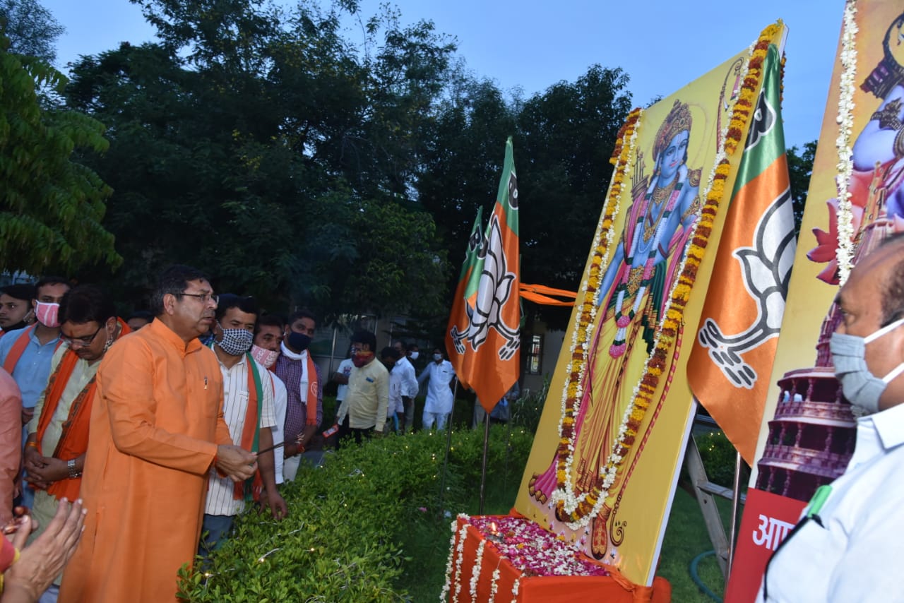 Satish Poonia (सतीश पूनियां)