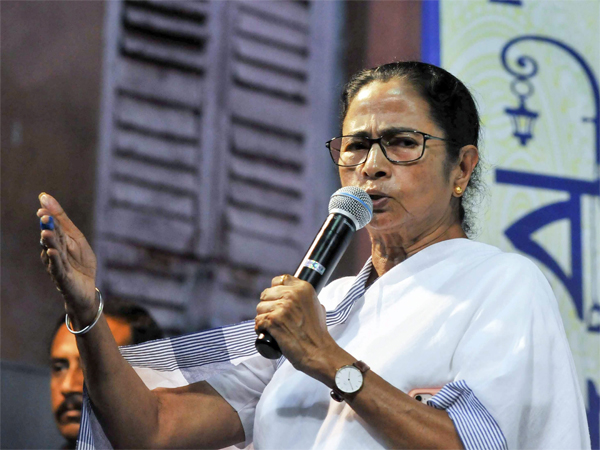 Mamata Banerjee 1544012734