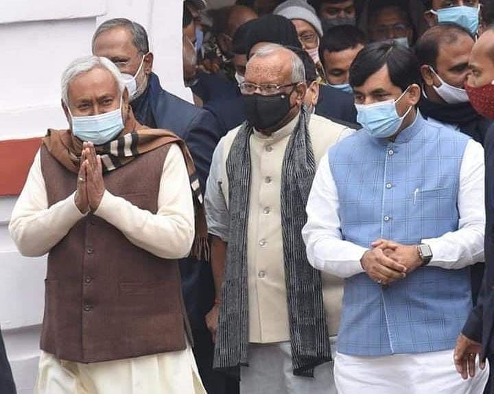 नितीश मंत्रीमंडल का हुआ विस्तार, शाहनवाज को मिला वफादारी का इनाम