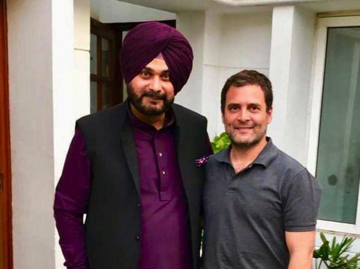 पंजाब क्राइसिस का क्लाइमेक्स! राहुल गांधी से मुलाकात कर रहे नवजोत सिंह सिद्धू