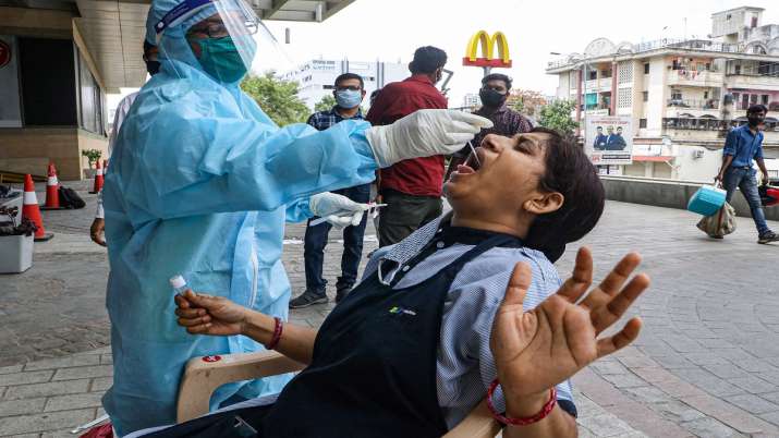 कोरोना की धीमी होती रफ़्तार दे रही सुखद संदेश