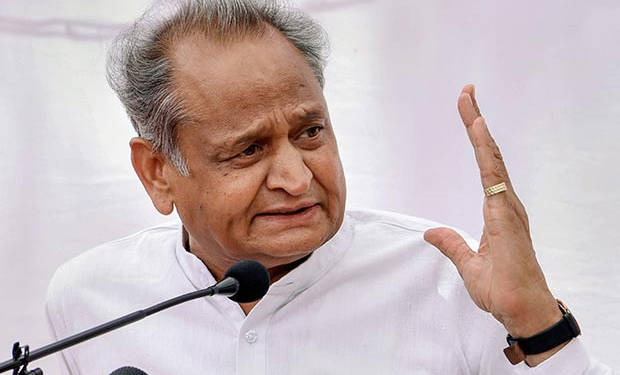 'लौहपुरुष ओला' के अपमान से नाराज हुए गहलोत(File Photo)