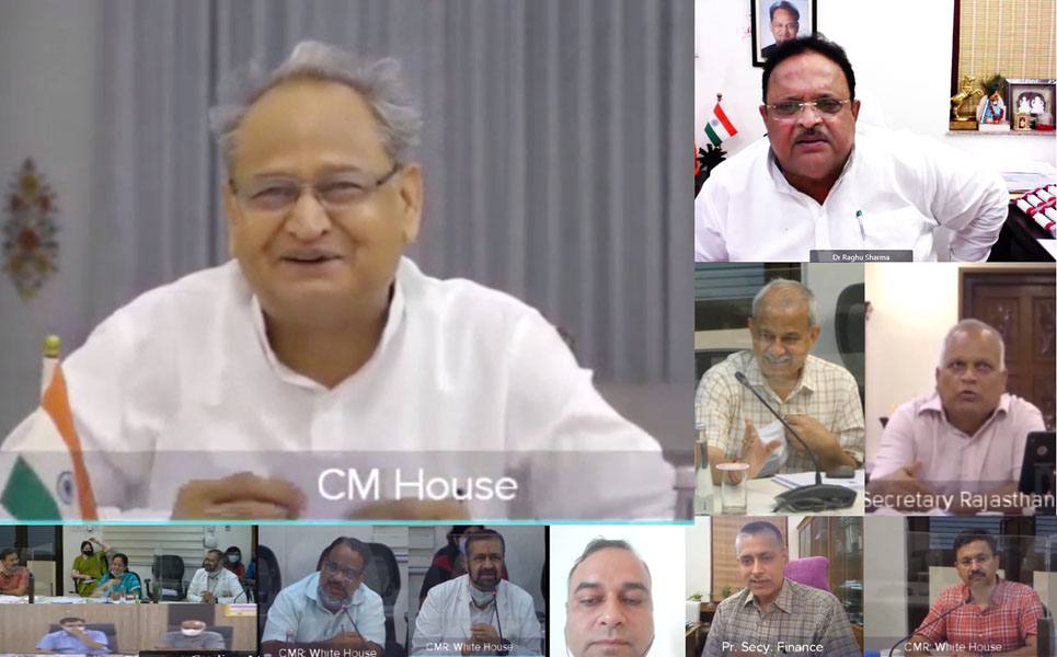 सीएम गहलोत ने सभी मंत्रियों और अधिकारियों के साथ कि जन घोषणा पत्र की रिव्यु बैठक (File Photo)