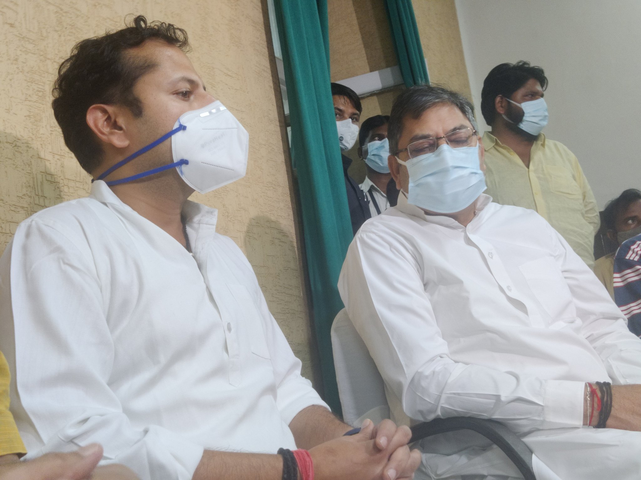 हालचाल जानने SMS पहुंचे पूनियां बोले- 'एक पार्टी के नहीं पूरे प्रदेश के मुख्यमंत्री हैं अशोक गहलोत