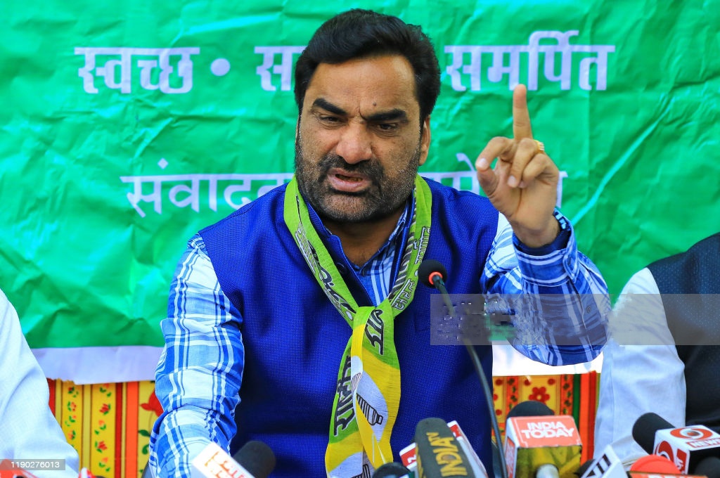 सांसद हनुमान बेनीवालने उठाए SDM की भूमिका पर सवाल