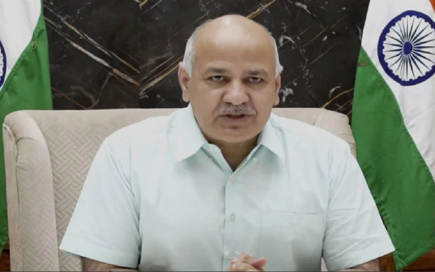 सिसोदिया का केंद्र पर निशाना