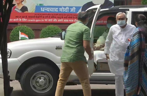 जातिगत जनगणना की मांग तेज, PM मोदी से मिले नीतीश-तेजस्वी के साथ 11 दिग्गज(ANI)