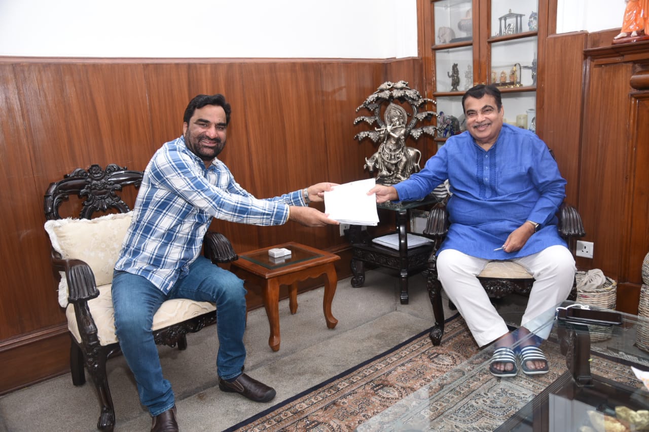 नागौर सांसद हनुमान बेनीवाल ने की नितिन गडकरी से मुलाकात