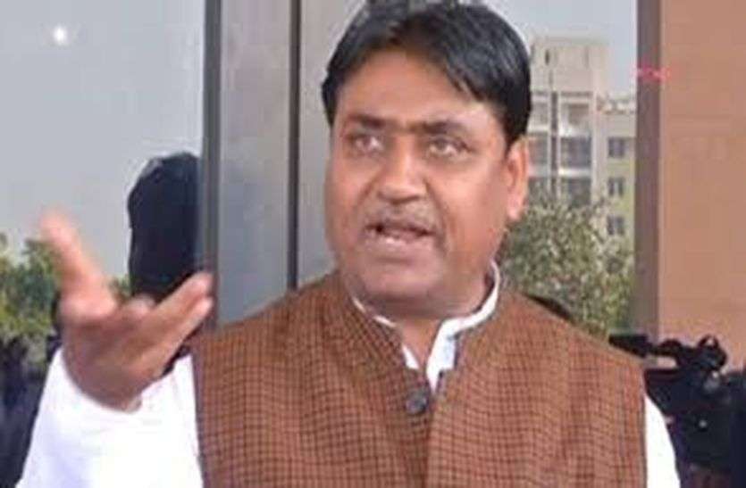 शिक्षामंत्री गोविंद सिंह डोटासरा