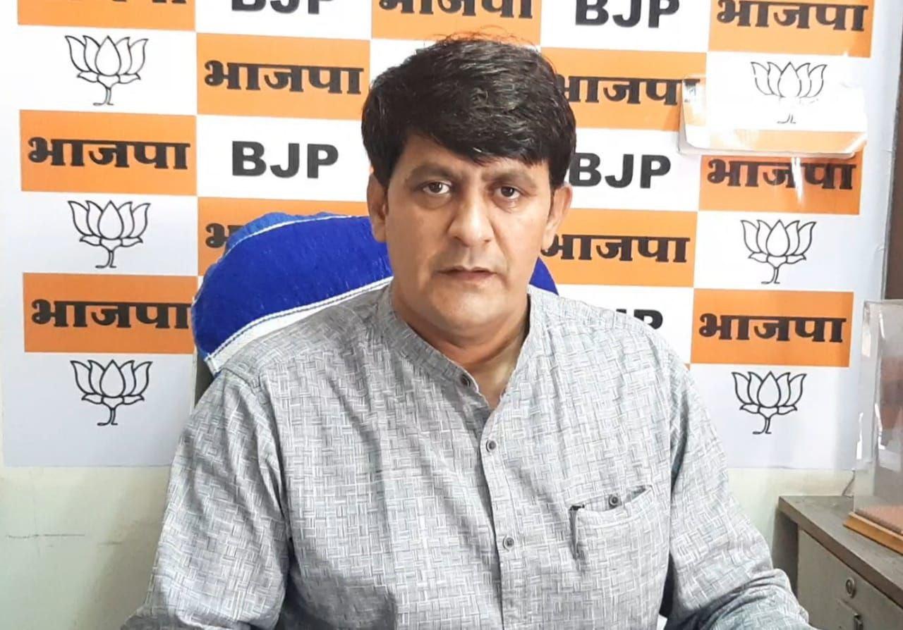 मंत्रिमंडल 'पुनर्गठन' लगातार लटकने पर बीजेपी का तंज( file photo)