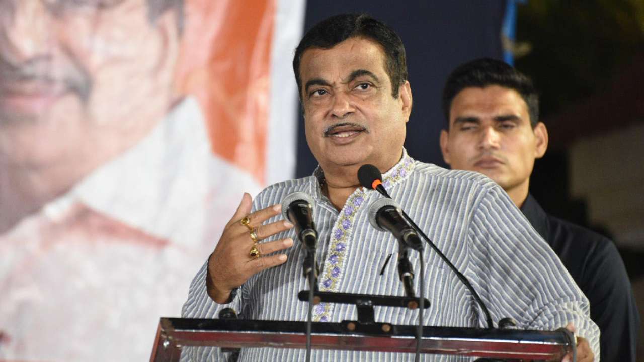 एक पार्टी से दूसरी पार्टी में जाने वाले नेताओं पर गडकरी का तंज