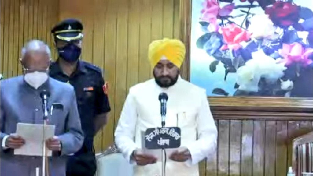 'दलित' चरणजीत सिंह चन्नी बने पंजाब 17 वें मुख्यमंत्री