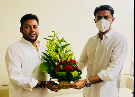 पायलट से मिले निवाई विधायक प्रशांत बैरवा(file photo)