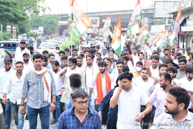 पीएम मोदी के बर्थ डे पर युवा कांग्रेस ने मनाया ‘राष्ट्रीय बेरोजगार दिवस’, 33 जिलों में निकाले पैदल मार्च