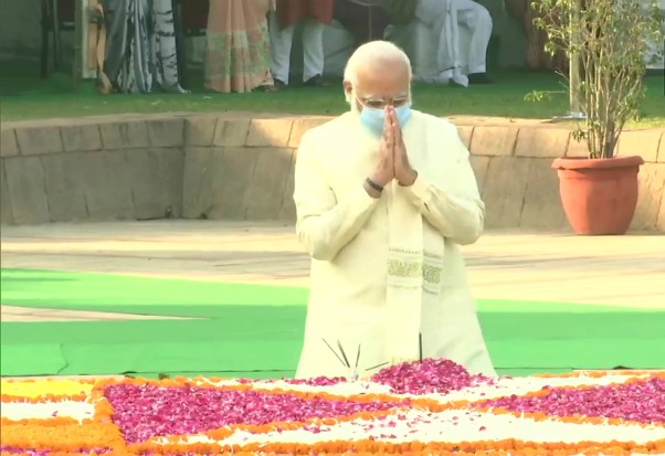 08 21 013087120modi rajghat