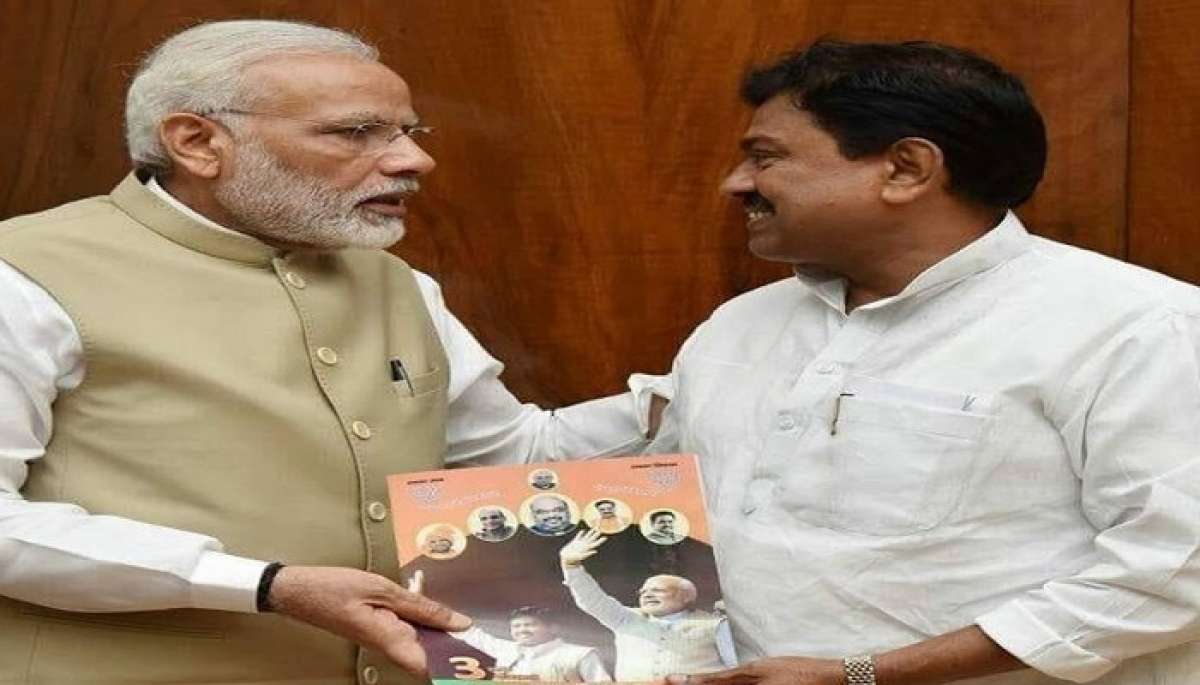 दिल्ली तलब मंत्री अजय मिश्रा की जाती दिख रही है कुर्सी(FILE PHOTO)