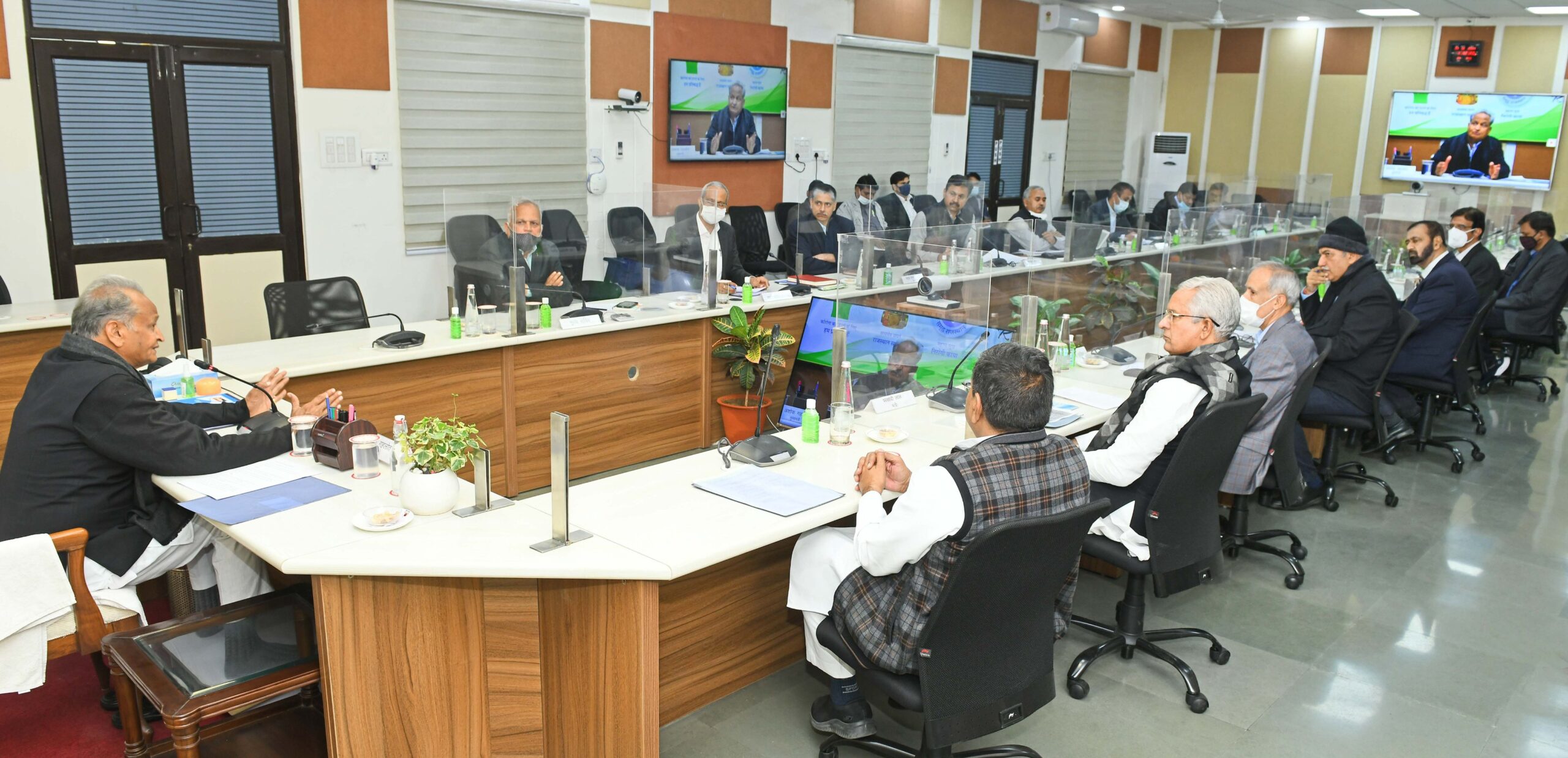 ओमीक्रॉन की दस्तक को लेकर गंभीर हुई गहलोत सरकार