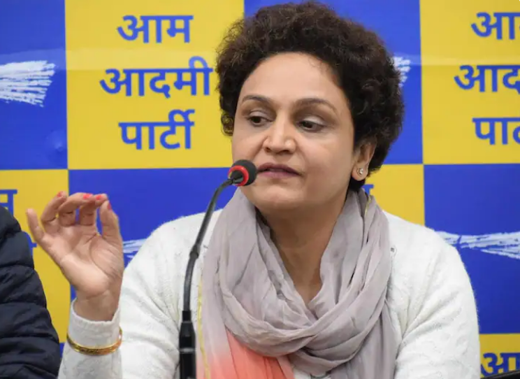 पूर्व क्रिकेटर वीरेंद्र सहवाग की बहन अंजू सहवाग आम आदमी पार्टी में शामिल