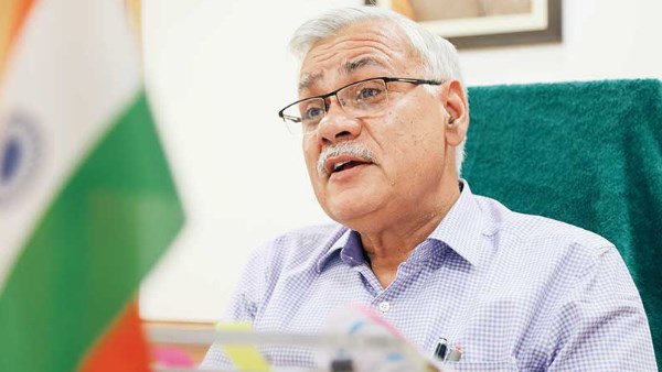 पीएम मोदी के भरोसेमंद दुर्गा शंकर मिश्र होंगे यूपी के नए मुख्य सचिव!