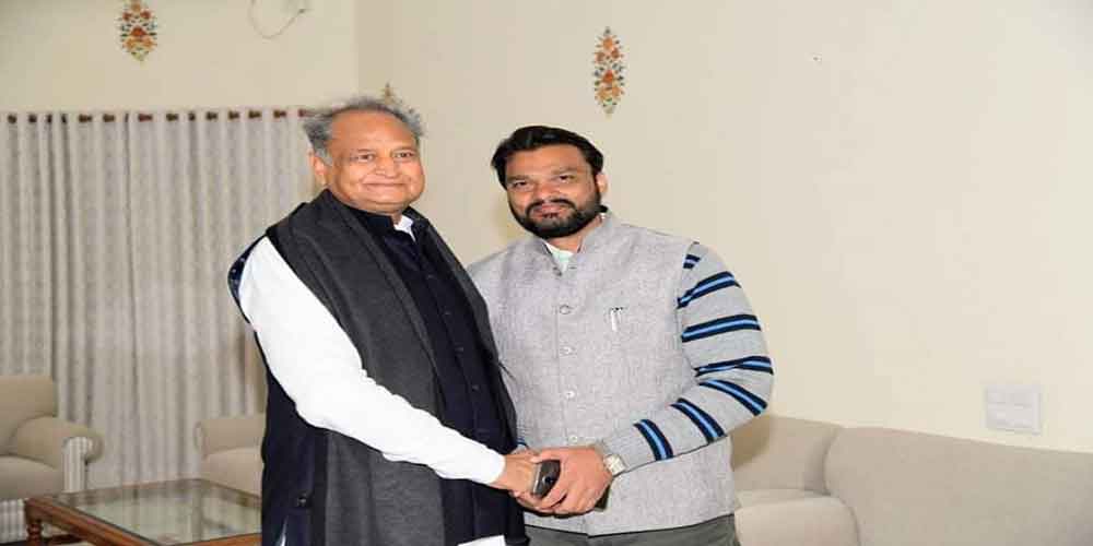 फोन टैपिंग मामले में सीएम गहलोत के OSD लोकेश शर्मा को दिल्ली क्राइम ब्रांच ने चौथी बार भेजा नोटिस