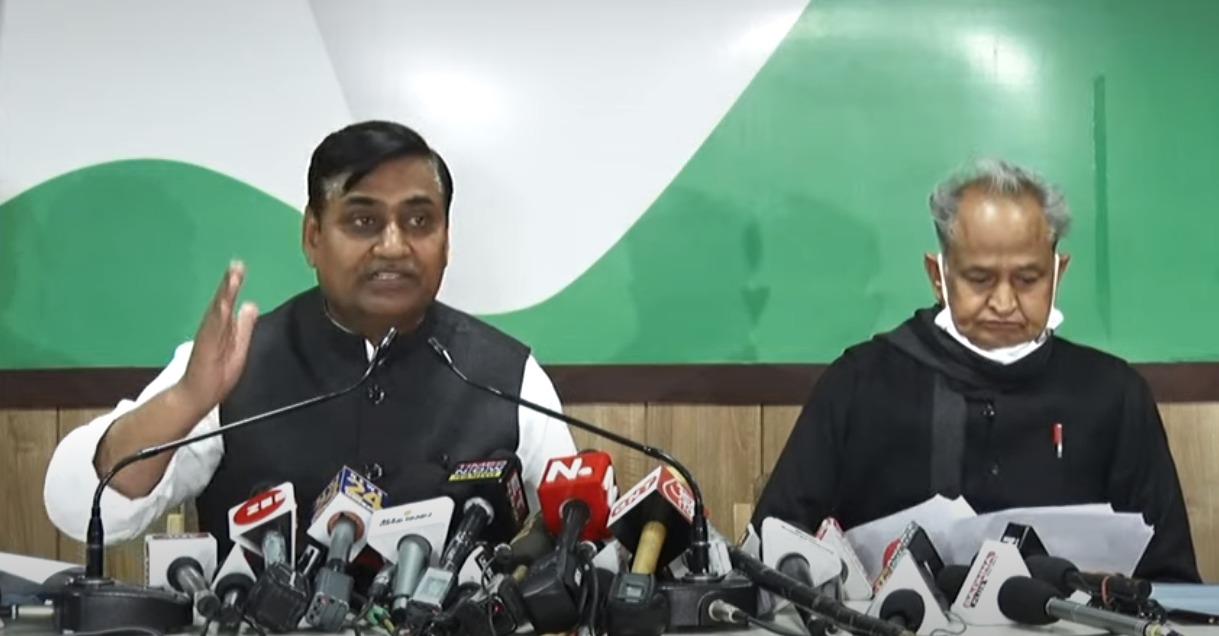 दलित मुख्यमंत्री को बेवजह बनाया जा रहा है निशाना