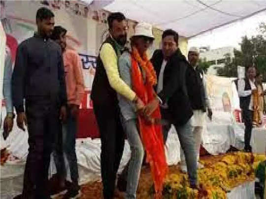 हरीश रावत की सुरक्षा में सेंध